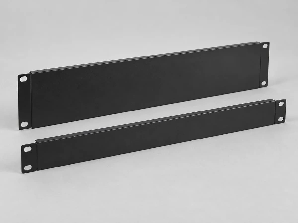 Rack blanking panels